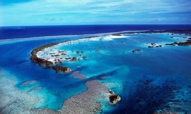 Fulaga Atoll 2 Fiji Photo by Stuart Chape