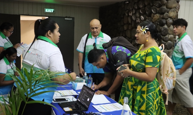 SPREP officials welcome the Niue delegation to the PACRES Steering Committee Meeting.